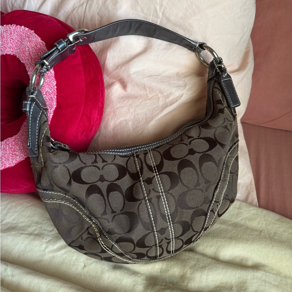 SOLD - Brown signature print Mini vintage hobo🤎